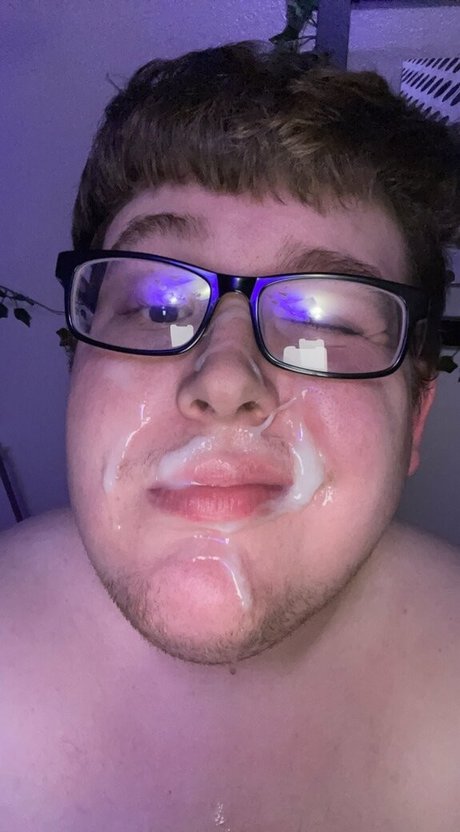 chubbysucker star sexy picture