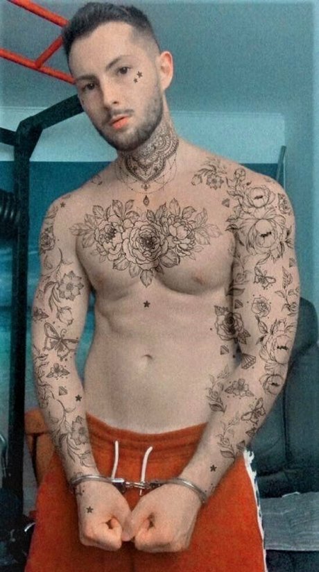 marius94 xxx model pics