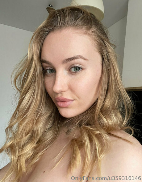 ashley boob best star pictures