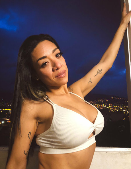 hellenam1lf erotic model photo