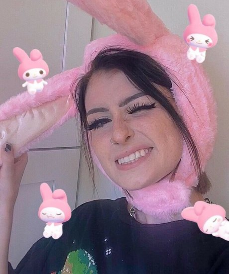 Colliscool star nude photos