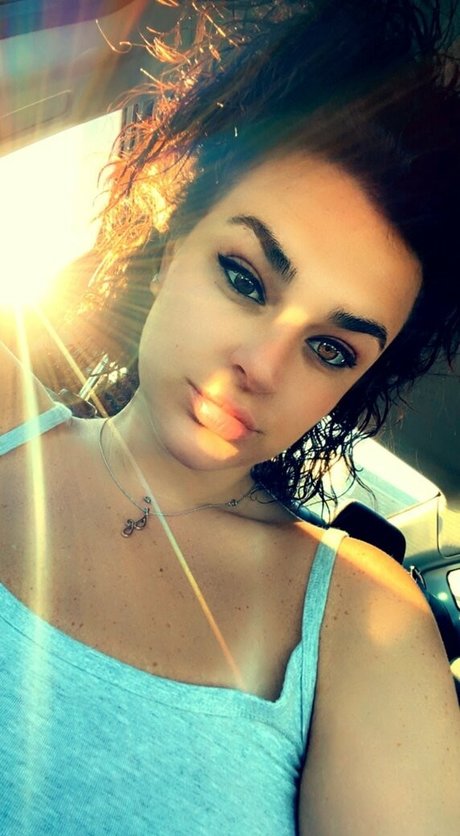 tiffanyxashleyy pornographic model images