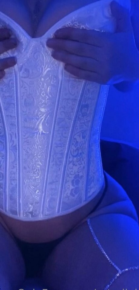 ratedjai model nudes galleries