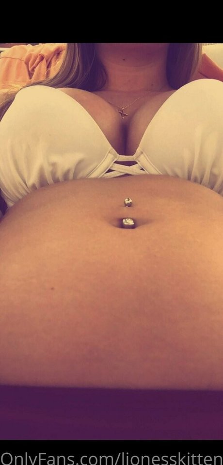 lionesskitten star beautiful photos