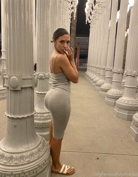 yonarainn free model image