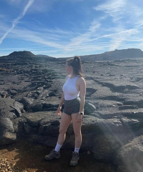 Scottishgeologist star exclusive photos