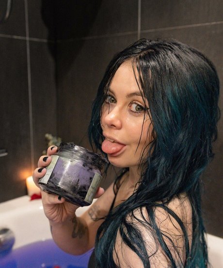 Moo Smith hd star pics