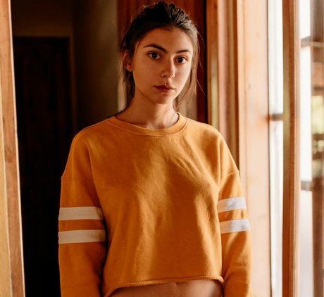 Manuela Velez pornstar naked gallery