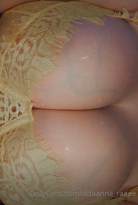 ddaannii raaee model hd pictures