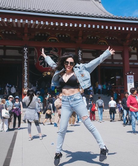 Glory Lamothe erotic actress gallery