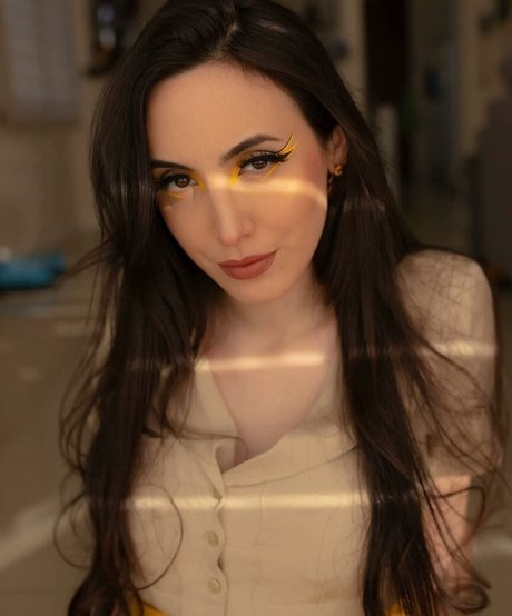 Glory Lamothe pornstar hot picture