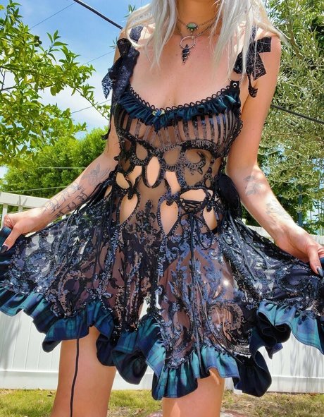 thatfairylem model erotic photos