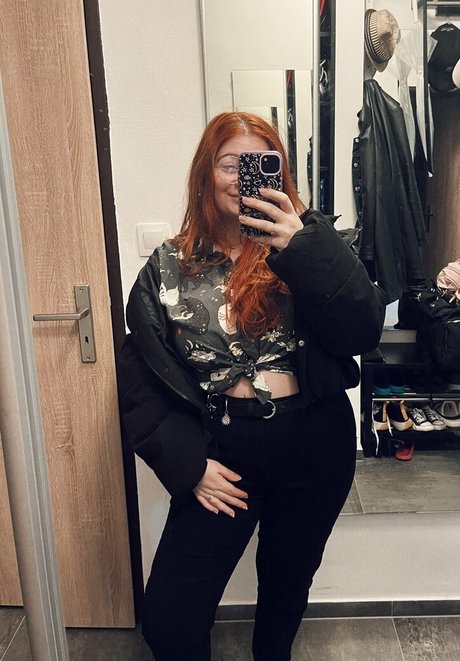 Nina Hope sexy star pictures