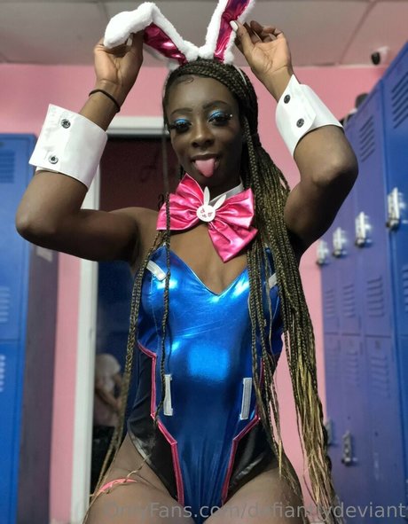 defiantlydeviant star naked images