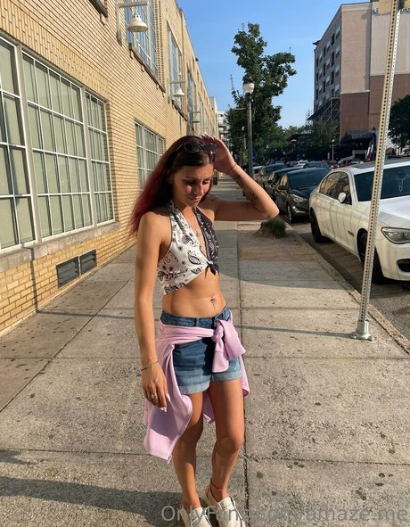 amaze me nude actress images