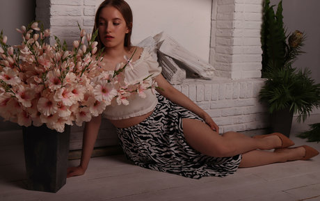 Evajuly sexy actress pic