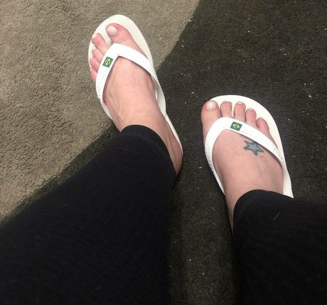 Casalpodors model hd photos