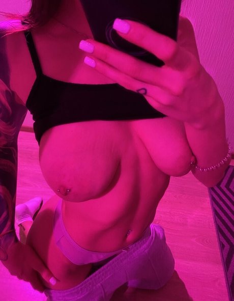 beautiful russian onlyfans nudes images