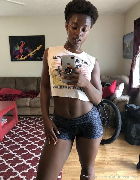 goddessdevyn sex model galleries