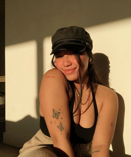 aileenchristineee pornstar perfect image