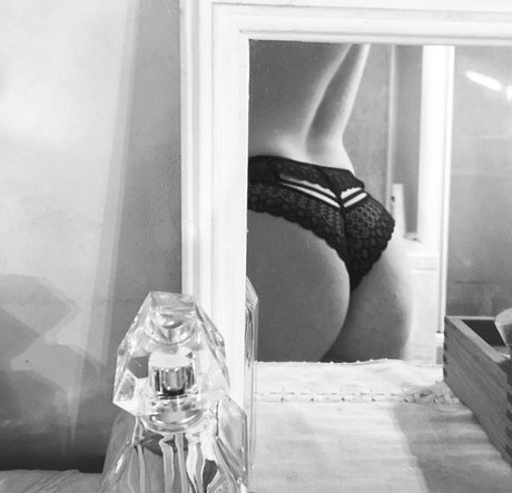 Ambrebarwick model free archive