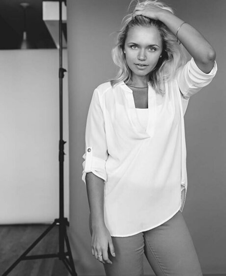 Veronika Dash pornographic model photo