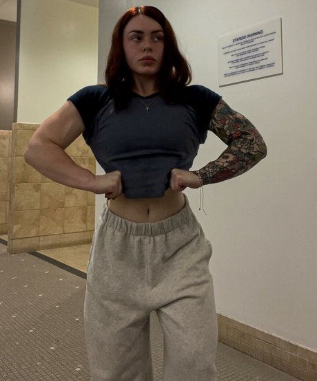 Ayshia Schisel star free pic