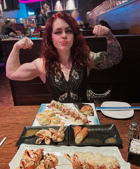 Ayshia Schisel model sex picture