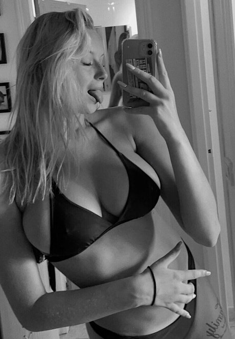 Linn Prusky model nudes photos