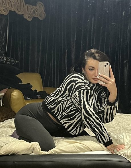 KateMeina pornstar sexy pictures