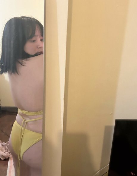 Nyarmiii pretty star photo