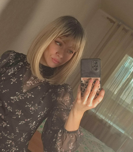 foxy emmma perfect actress image