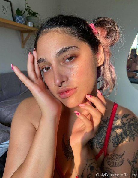 fe lina exclusive model photo