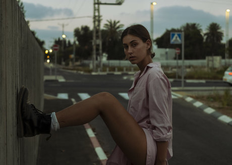 Roni Shif star sexy pics