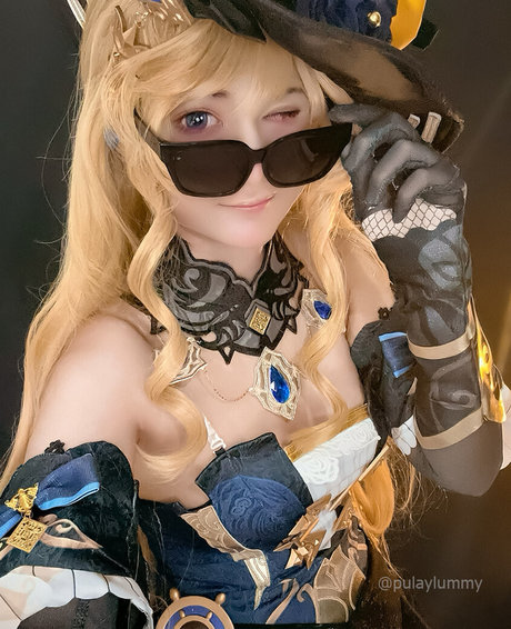 pulaylummy model art gallery