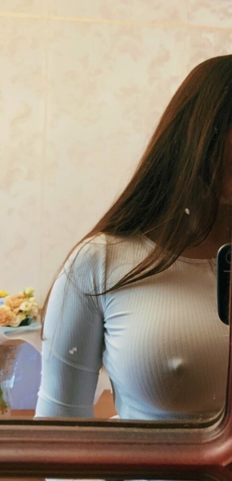 hi kitana beautiful actress pic