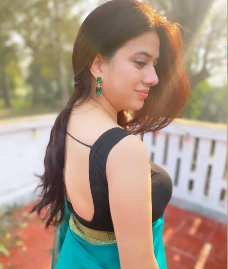 Iwishwithprachi model high quality pic