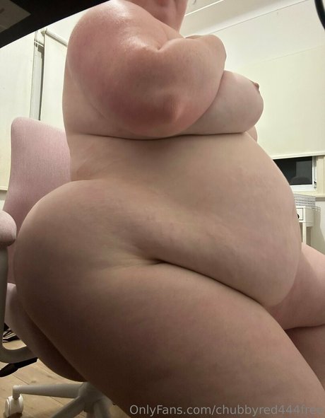 chubbyred444free nudes model image