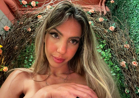 jully lovfree star top pic