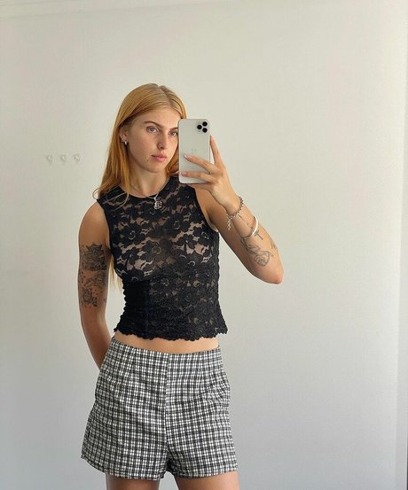 maaddielewis hd star img