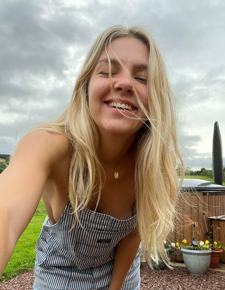 mischa teases porn actress pictures