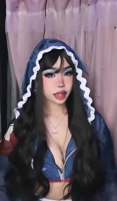 luhvars pornographic model pic