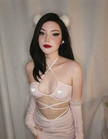 aktahly pornographic actress photo