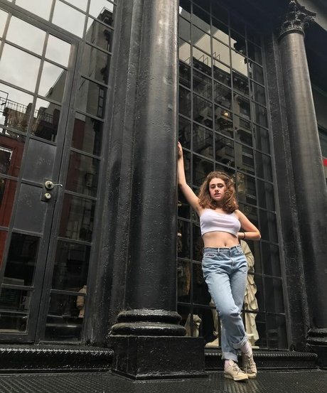 Rachel Sennott pornstar hot photo