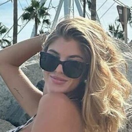 lauramedinarb star sexy photo