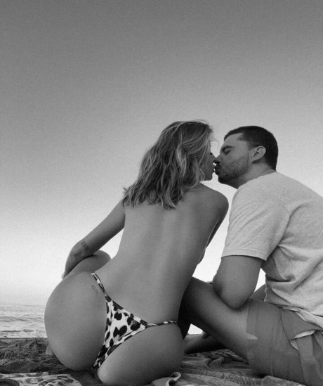 lauramedinarb xxx model picture