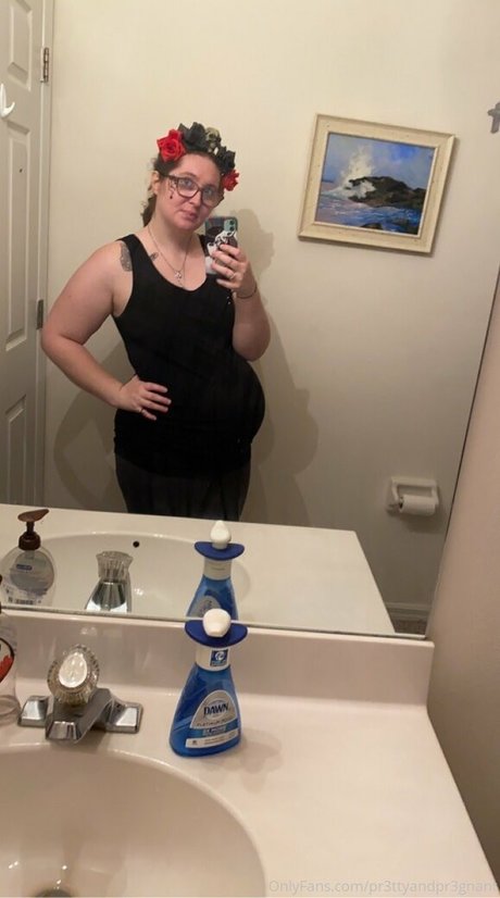 pr3ttyandpr3gnant art actress pics