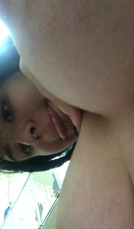 LittleBatIluvlittlebat nice pornstar archive