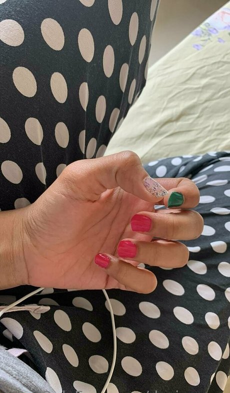 Desiaurora free actress gallery