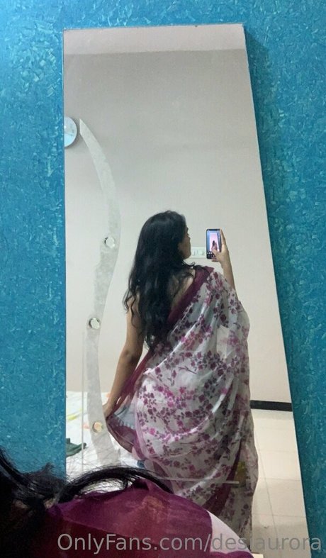 Desiaurora model hot gallery